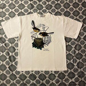 Vintage 90s Fantail New Zealand Kiwi Crew Brand White Travel Bird Nature Tee L